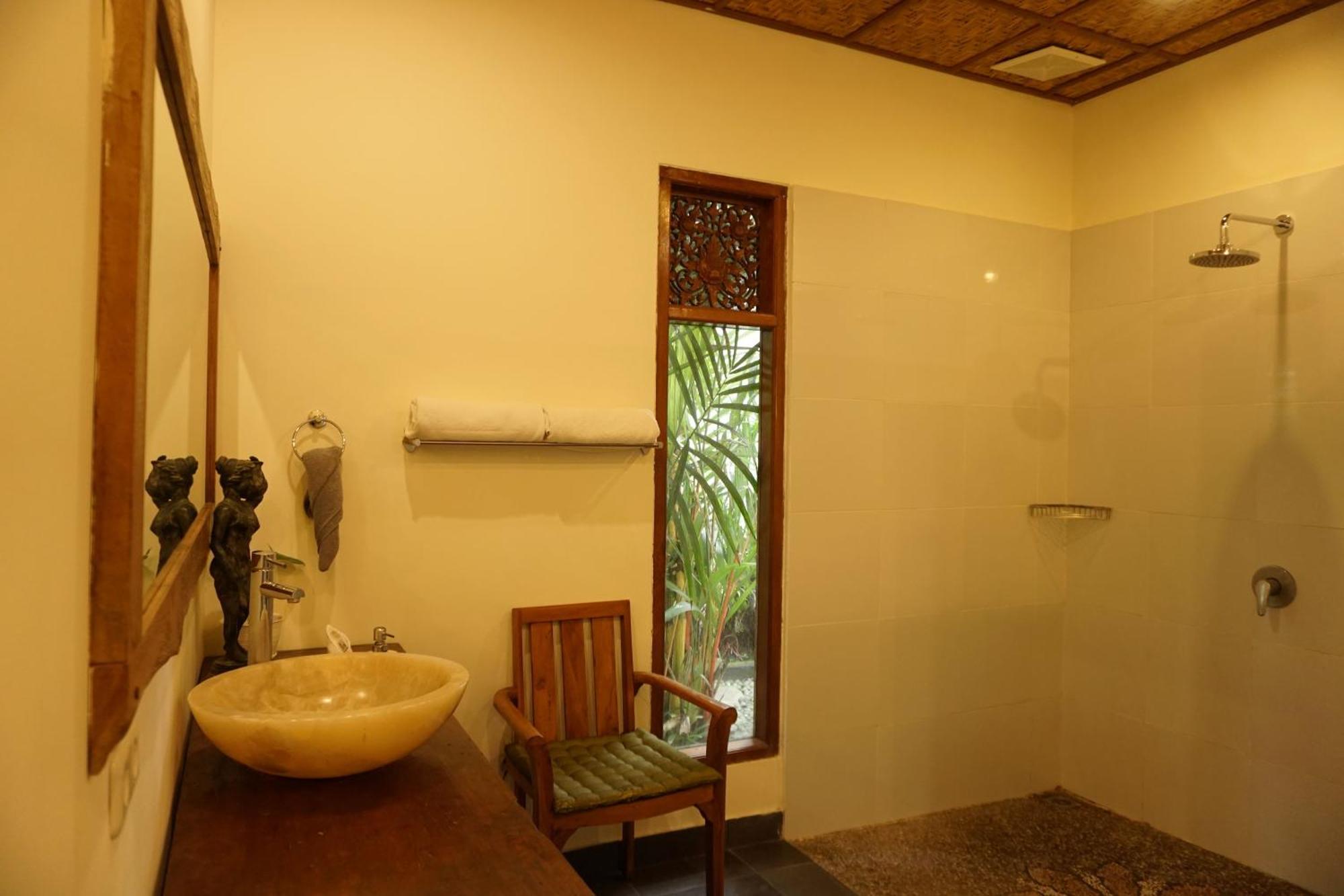 Villa Heliconia Ubud  Luaran gambar